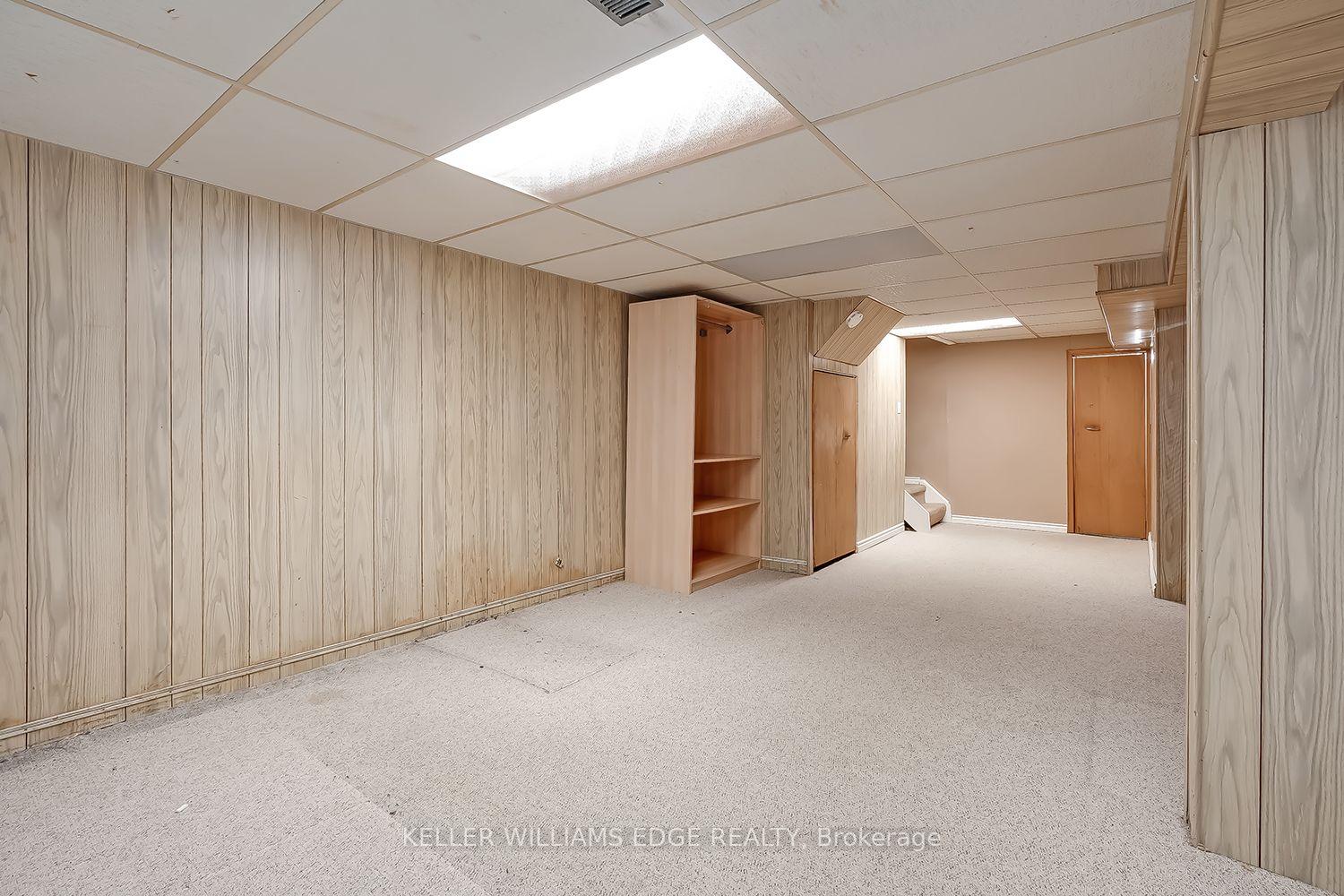 Photo 26 of Unit 2, 473 Woodview Road, Burlington, Roseland — HOMEH