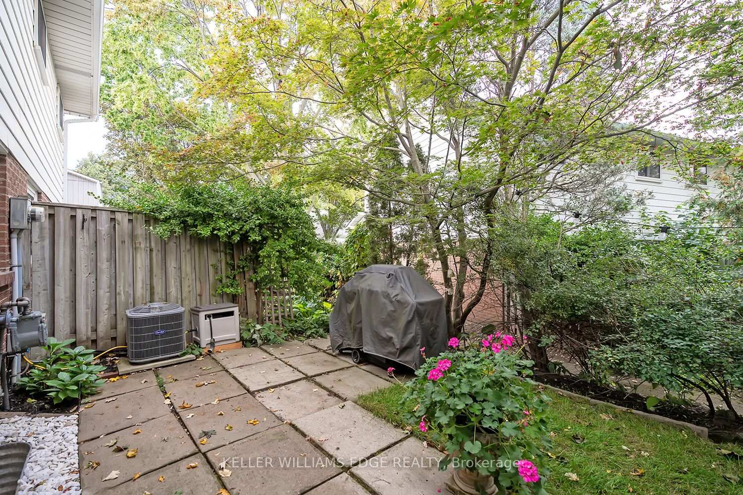 Photo 29 of Unit 2, 473 Woodview Road, Burlington, Roseland — HOMEH