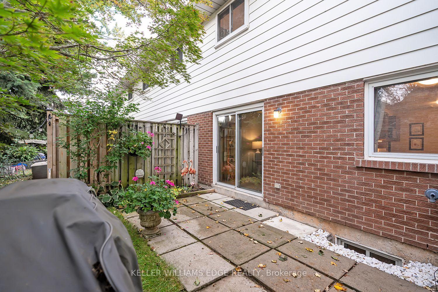 Photo 31 of Unit 2, 473 Woodview Road, Burlington, Roseland — HOMEH