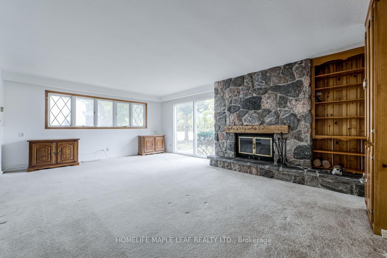 Photo 9 of 18 Adamson Street S, Halton Hills, Rural Halton Hills — HOMEH