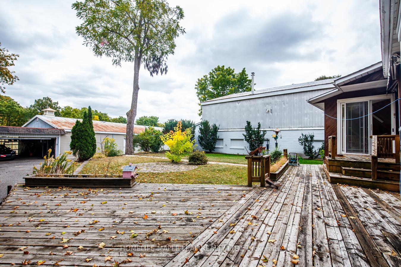Photo 24 of 18 Adamson Street S, Halton Hills, Rural Halton Hills — HOMEH