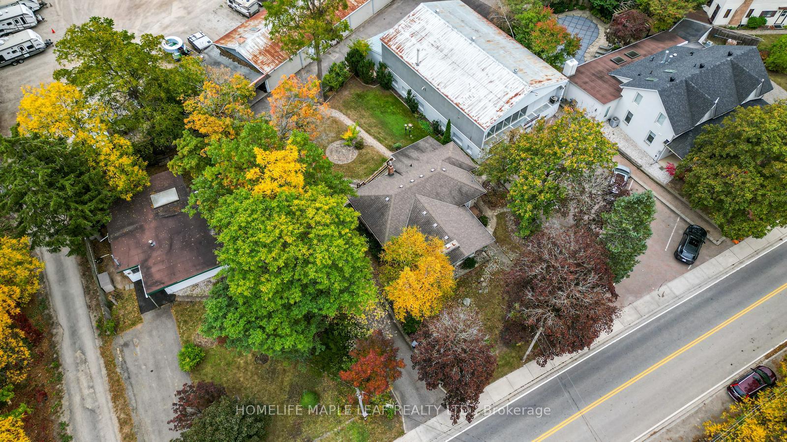 Photo 28 of 18 Adamson Street S, Halton Hills, Rural Halton Hills — HOMEH