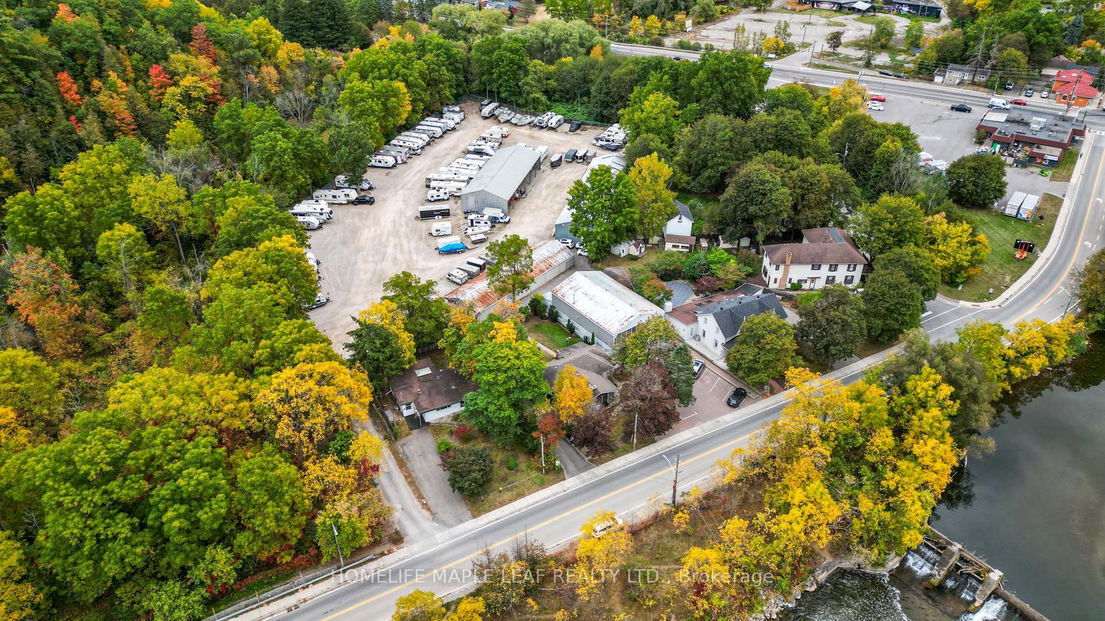 Photo 29 of 18 Adamson Street S, Halton Hills, Rural Halton Hills — HOMEH