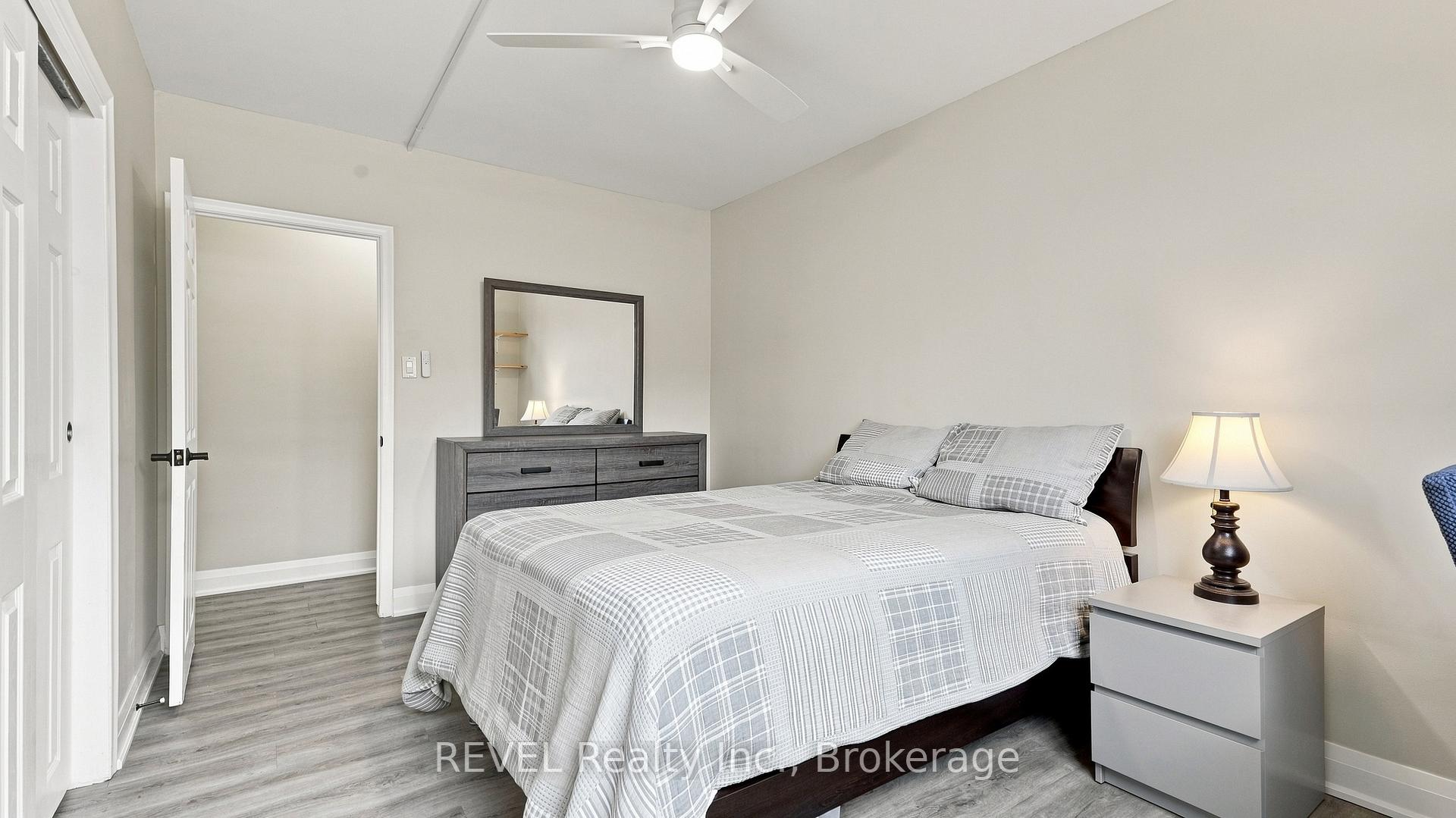 Photo 13 of Unit 3, 450 Carlton Street, St. Catharines, Facer — HOMEH