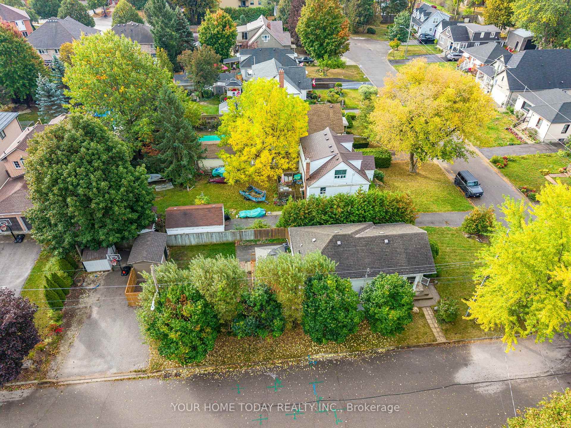 Photo 5 of 1 Ostrander Boulevard, Halton Hills, Georgetown — HOMEH