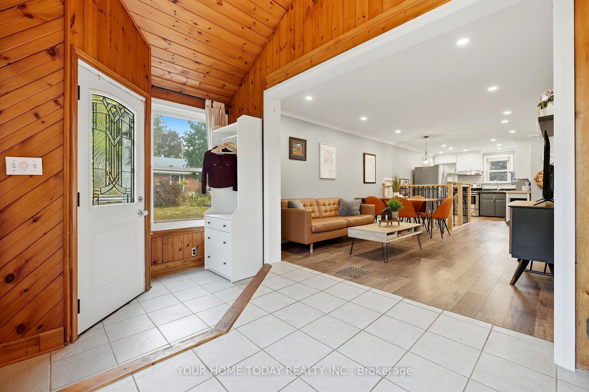 Photo 6 of 1 Ostrander Boulevard, Halton Hills, Georgetown — HOMEH