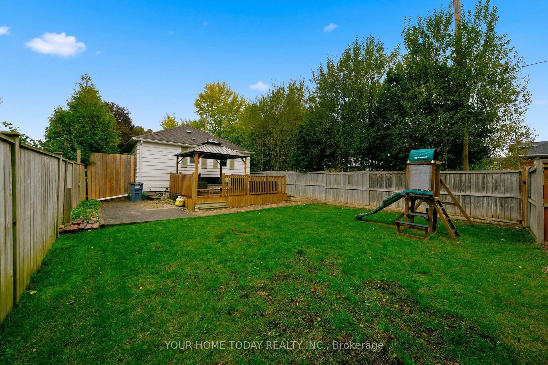 Photo 34 of 1 Ostrander Boulevard, Halton Hills, Georgetown — HOMEH