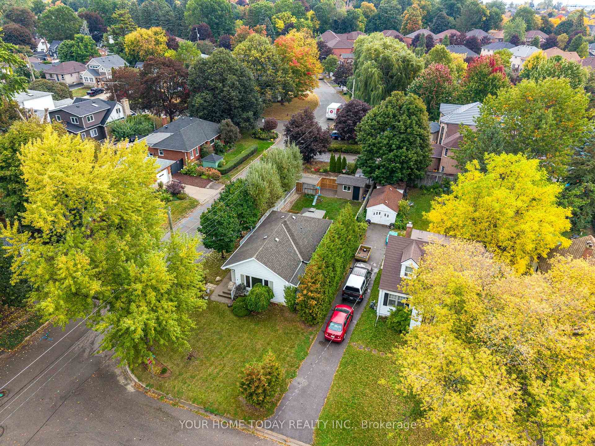 Photo 40 of 1 Ostrander Boulevard, Halton Hills, Georgetown — HOMEH