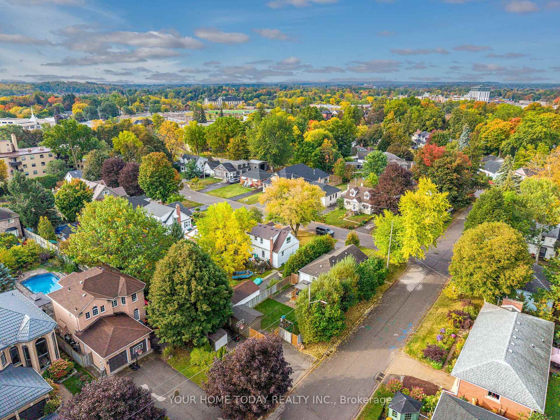 Photo 41 of 1 Ostrander Boulevard, Halton Hills, Georgetown — HOMEH
