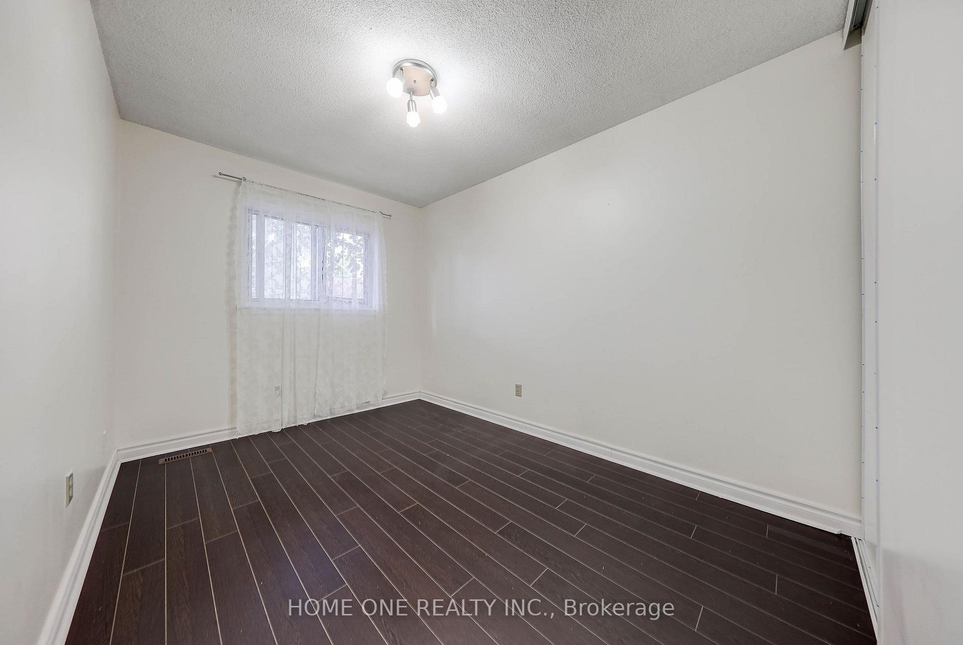 Photo 39 of Unit 39, 44 Chester Le Boulevard, Scarborough, L'Amoreaux — HOMEH