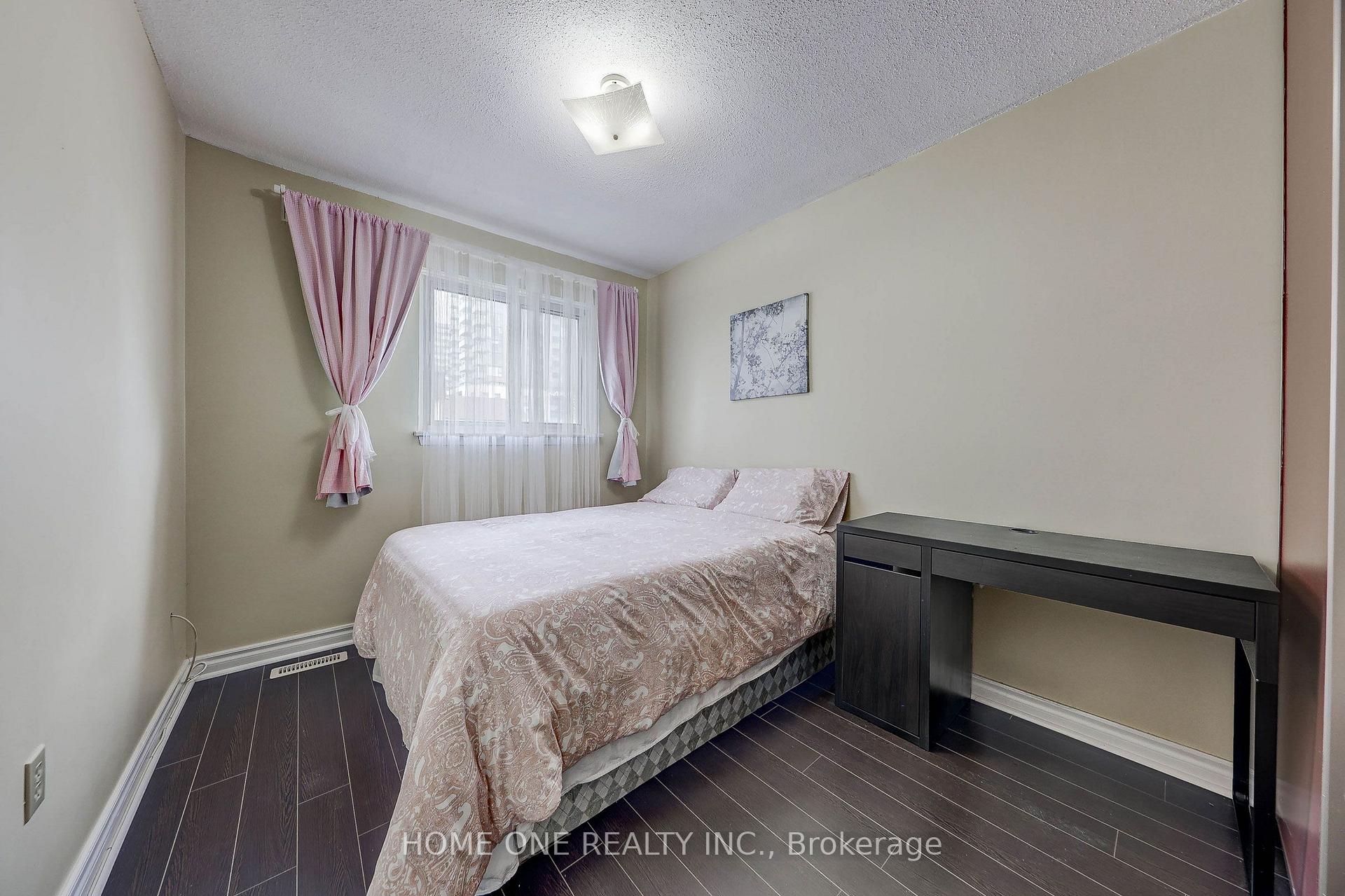 Photo 44 of Unit 39, 44 Chester Le Boulevard, Scarborough, L'Amoreaux — HOMEH