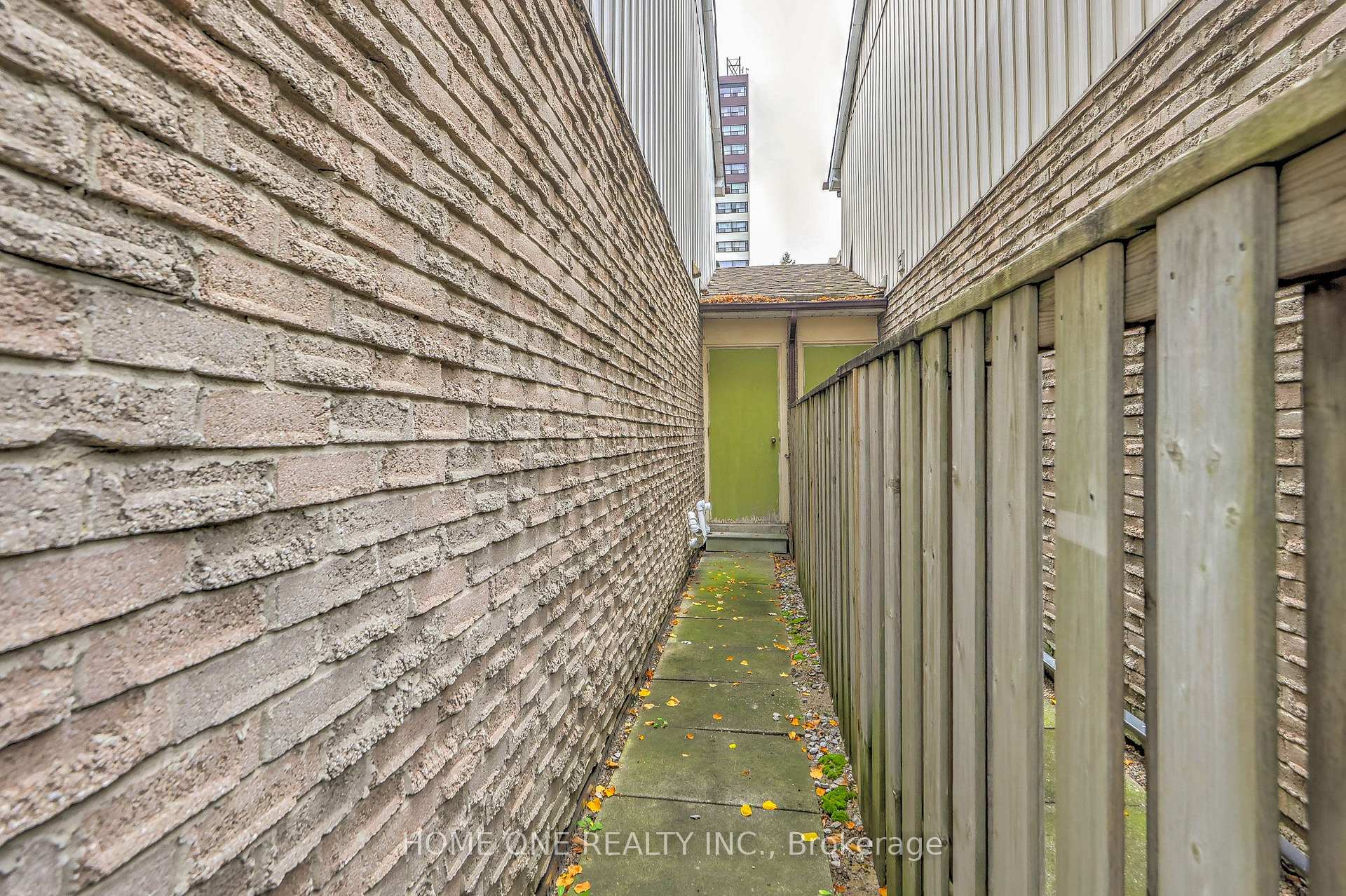 Photo 64 of Unit 39, 44 Chester Le Boulevard, Scarborough, L'Amoreaux — HOMEH