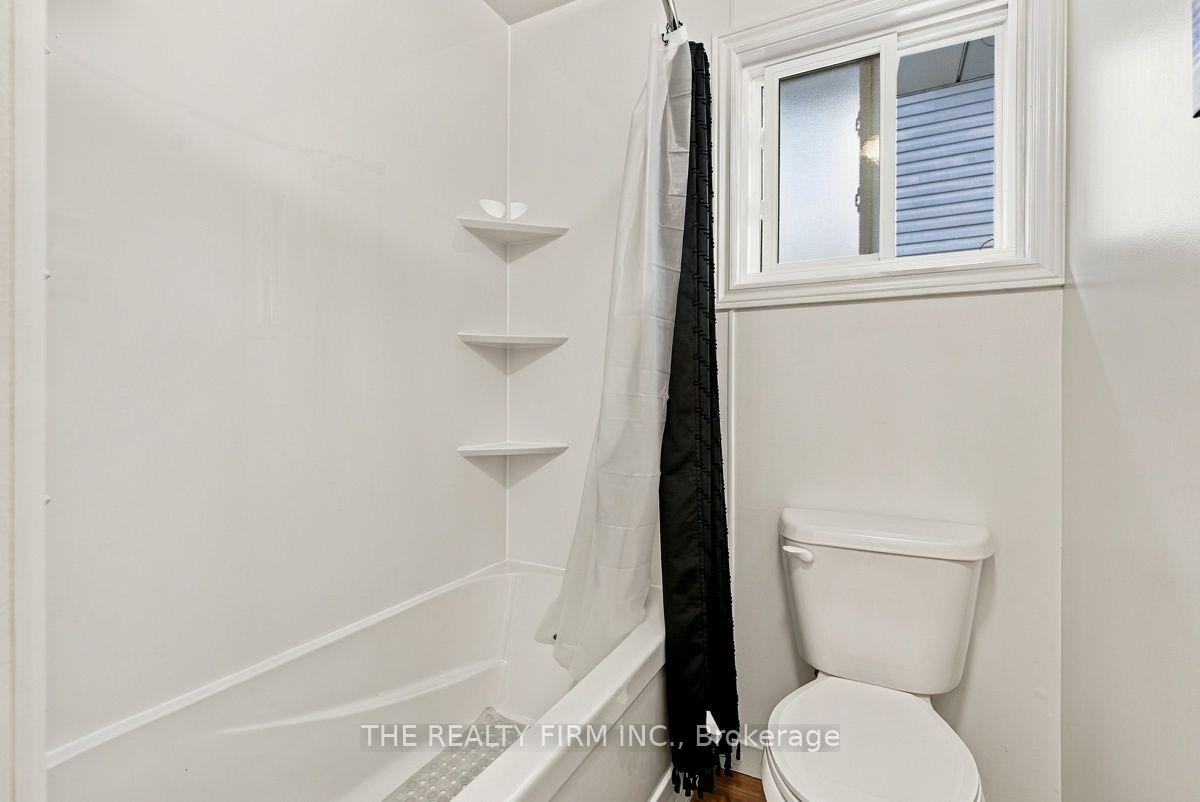 Photo 23 of 177 Bournemouth Drive, London, East I — HOMEH
