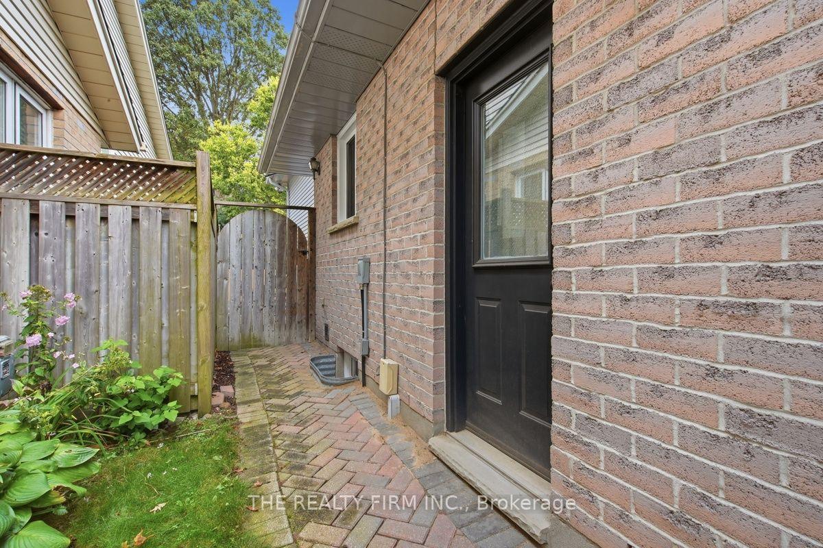 Photo 34 of 177 Bournemouth Drive, London, East I — HOMEH