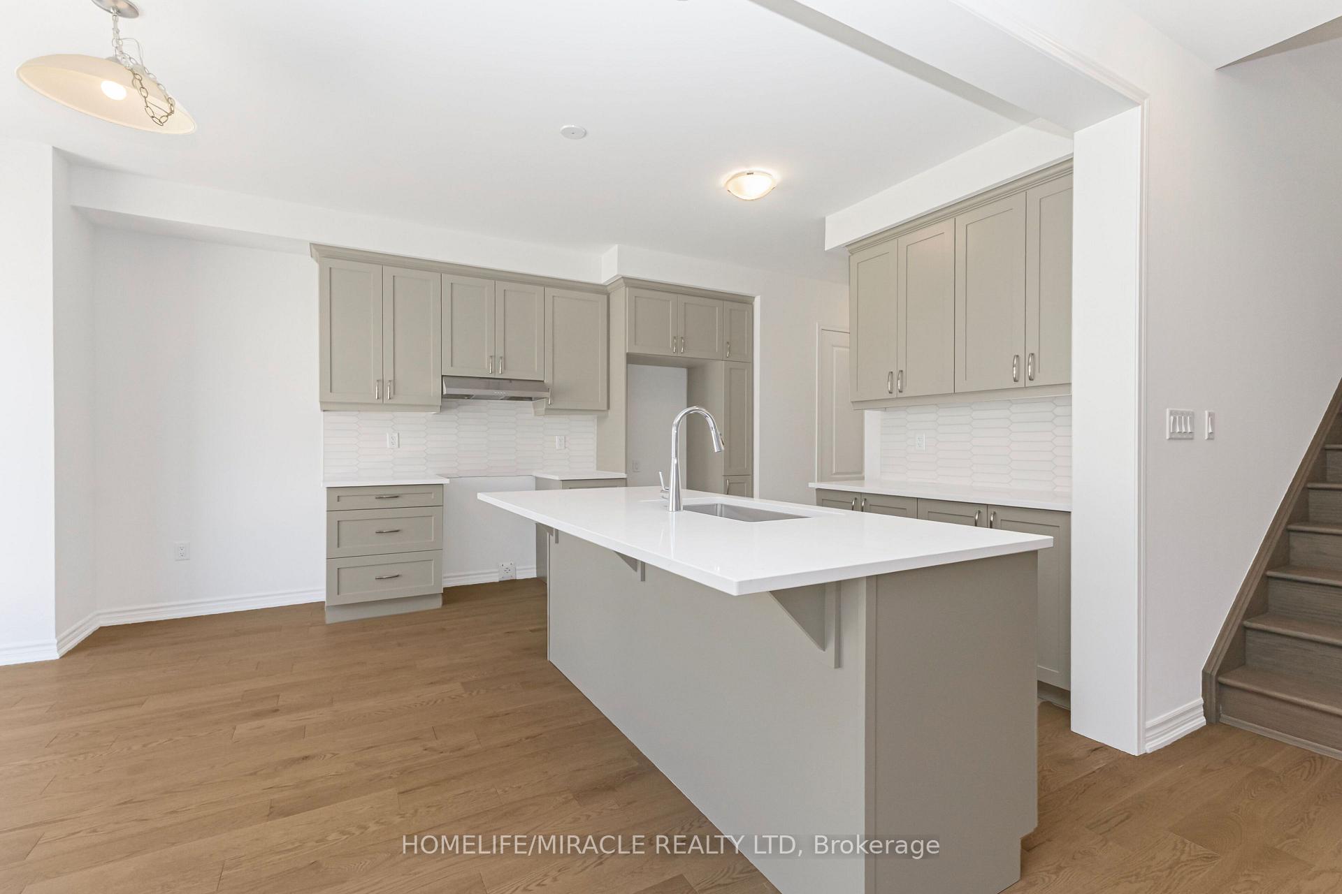 Photo 15 of 54 Gretzky Avenue, Barrie, Rural Barrie Southeast — HOMEH