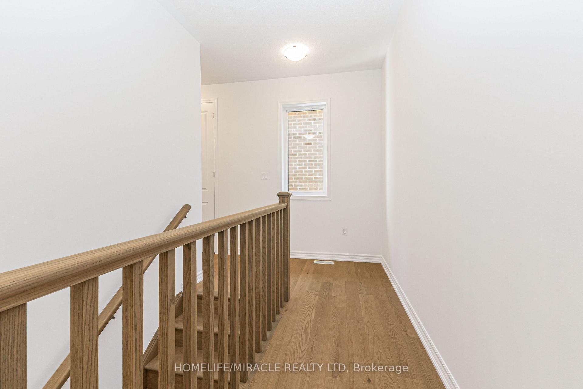 Photo 19 of 54 Gretzky Avenue, Barrie, Rural Barrie Southeast — HOMEH