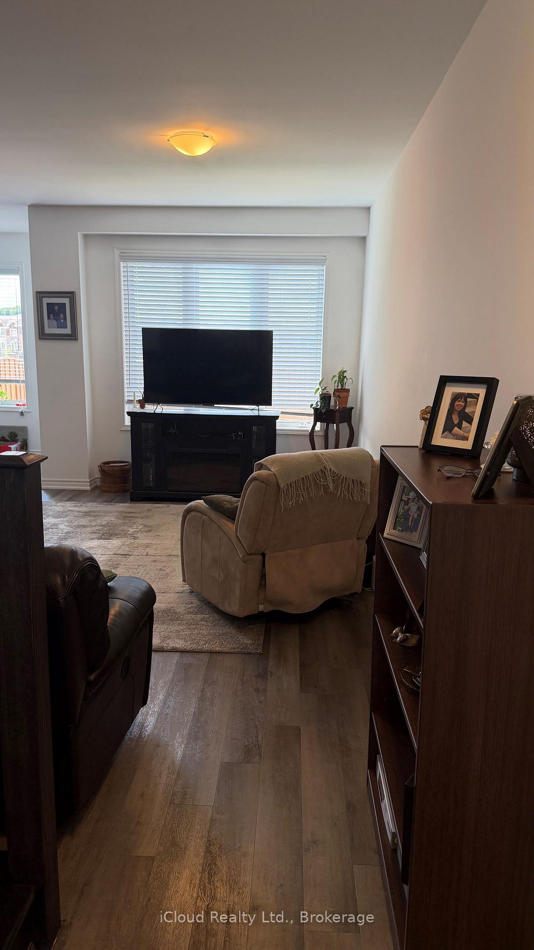 Photo 4 of 74 Forestwalk Street, Kitchener, Trussler — HOMEH