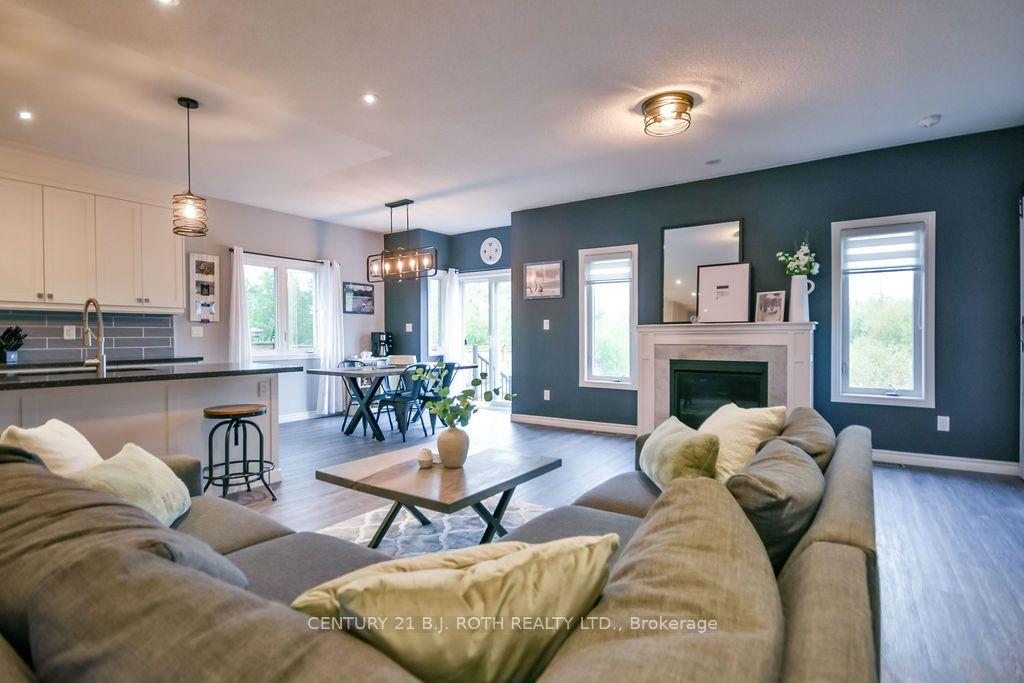 Photo 5 of 38 Beverly Street, Springwater, Elmvale — HOMEH
