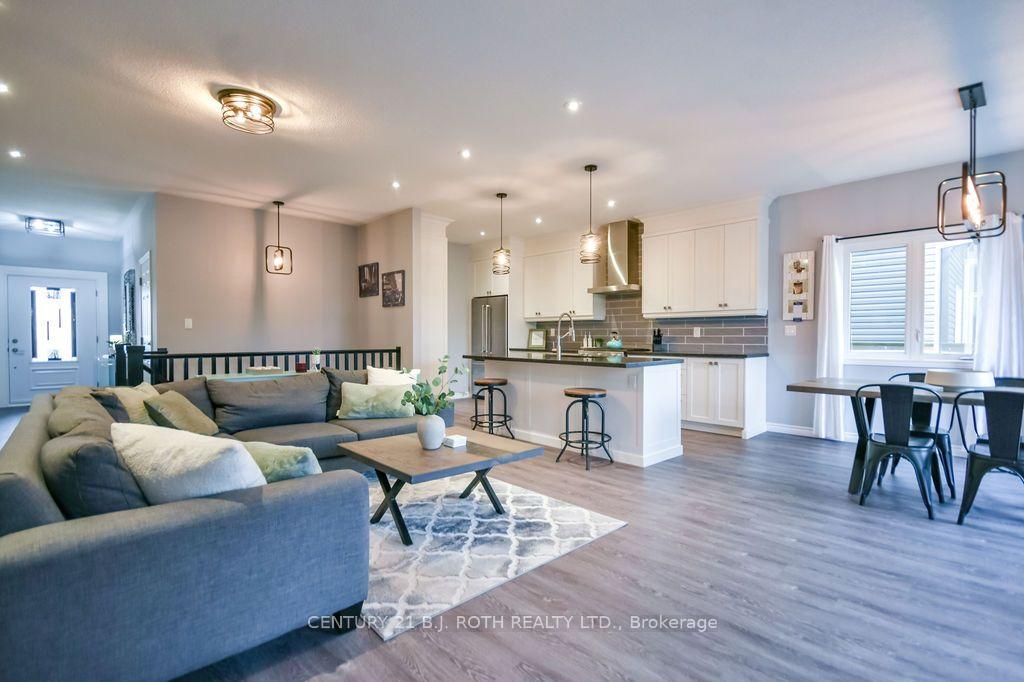 Photo 9 of 38 Beverly Street, Springwater, Elmvale — HOMEH