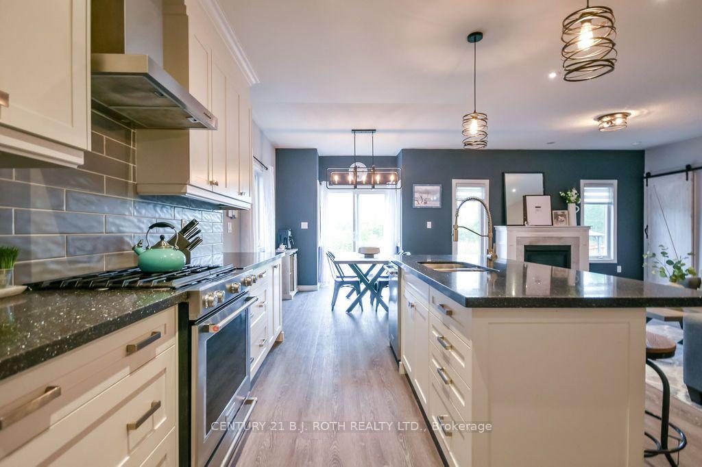Photo 13 of 38 Beverly Street, Springwater, Elmvale — HOMEH