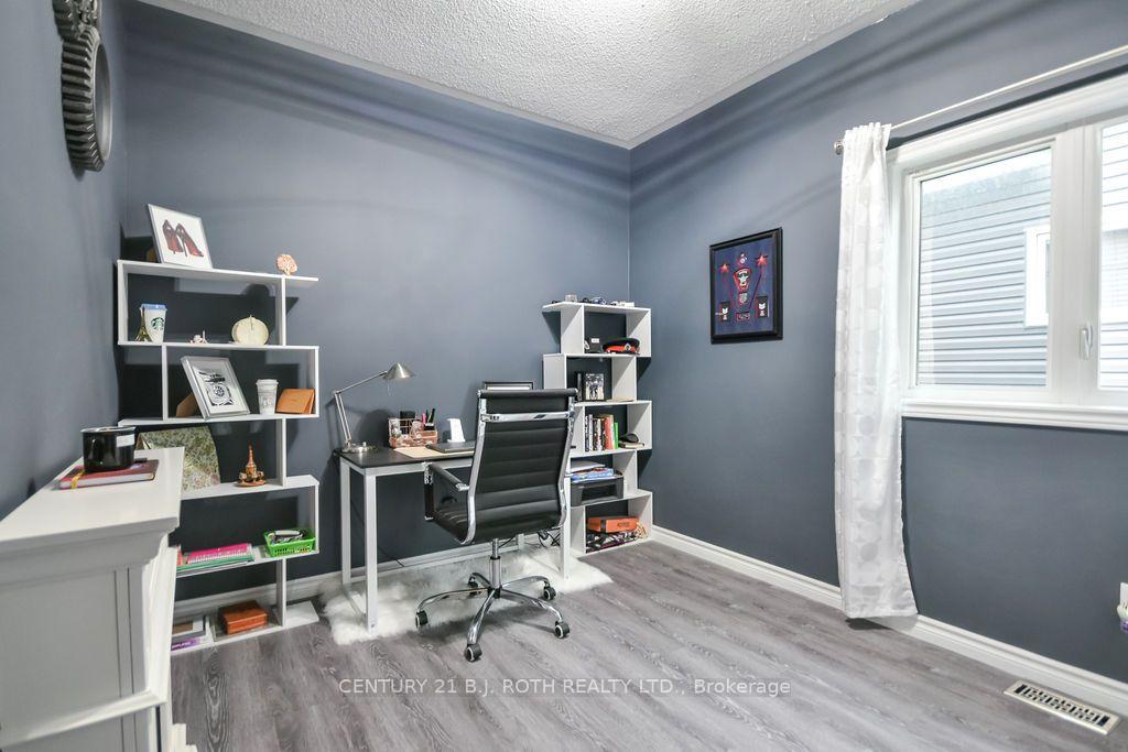 Photo 24 of 38 Beverly Street, Springwater, Elmvale — HOMEH