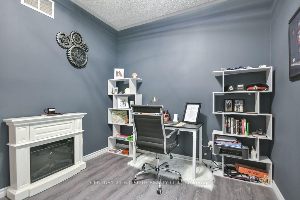 Photo 25 of 38 Beverly Street, Springwater, Elmvale — HOMEH