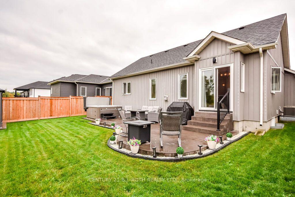 Photo 35 of 38 Beverly Street, Springwater, Elmvale — HOMEH