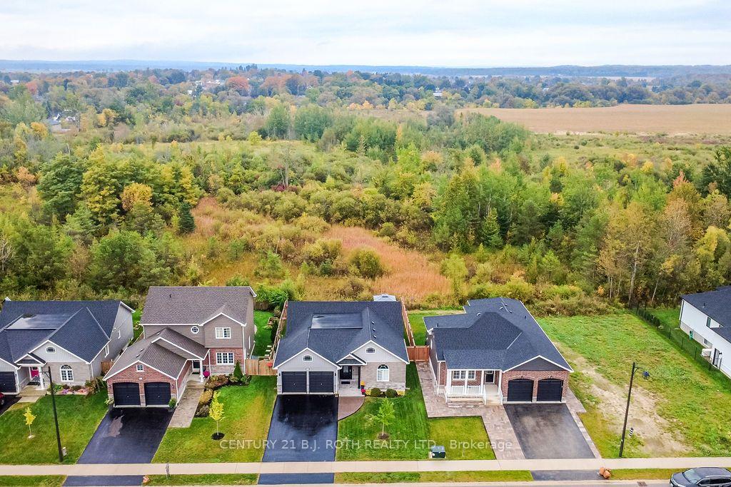 Photo 40 of 38 Beverly Street, Springwater, Elmvale — HOMEH