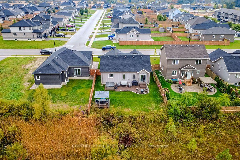 Photo 42 of 38 Beverly Street, Springwater, Elmvale — HOMEH