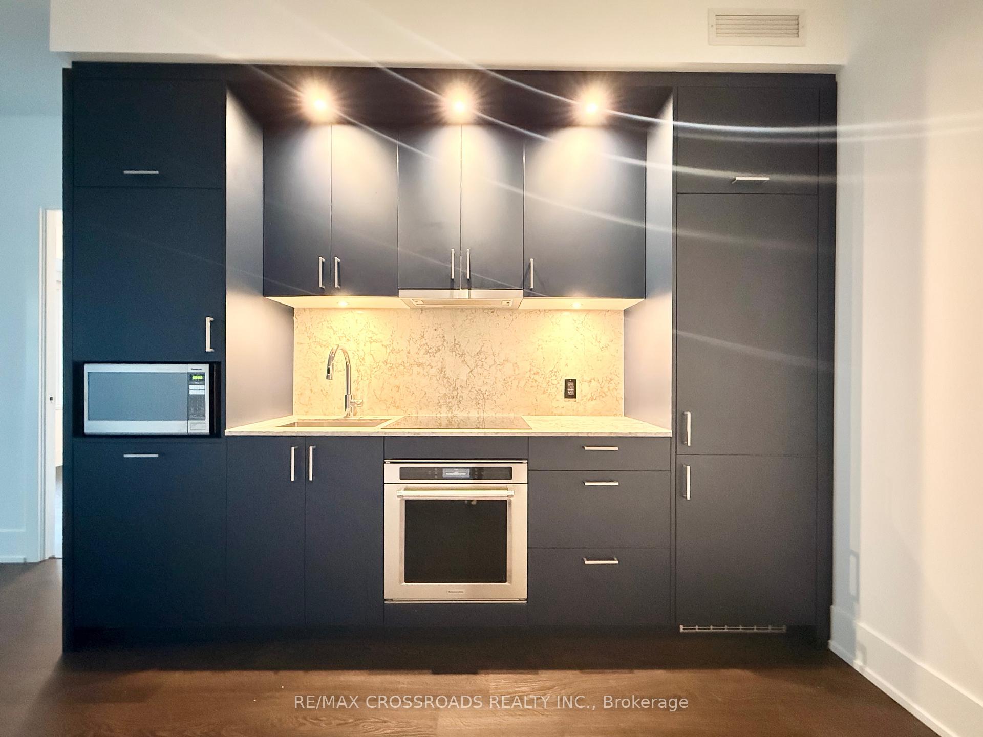 Photo 3 of Unit 1613, 480 Front Street W, Toronto, Waterfront Communities — HOMEH