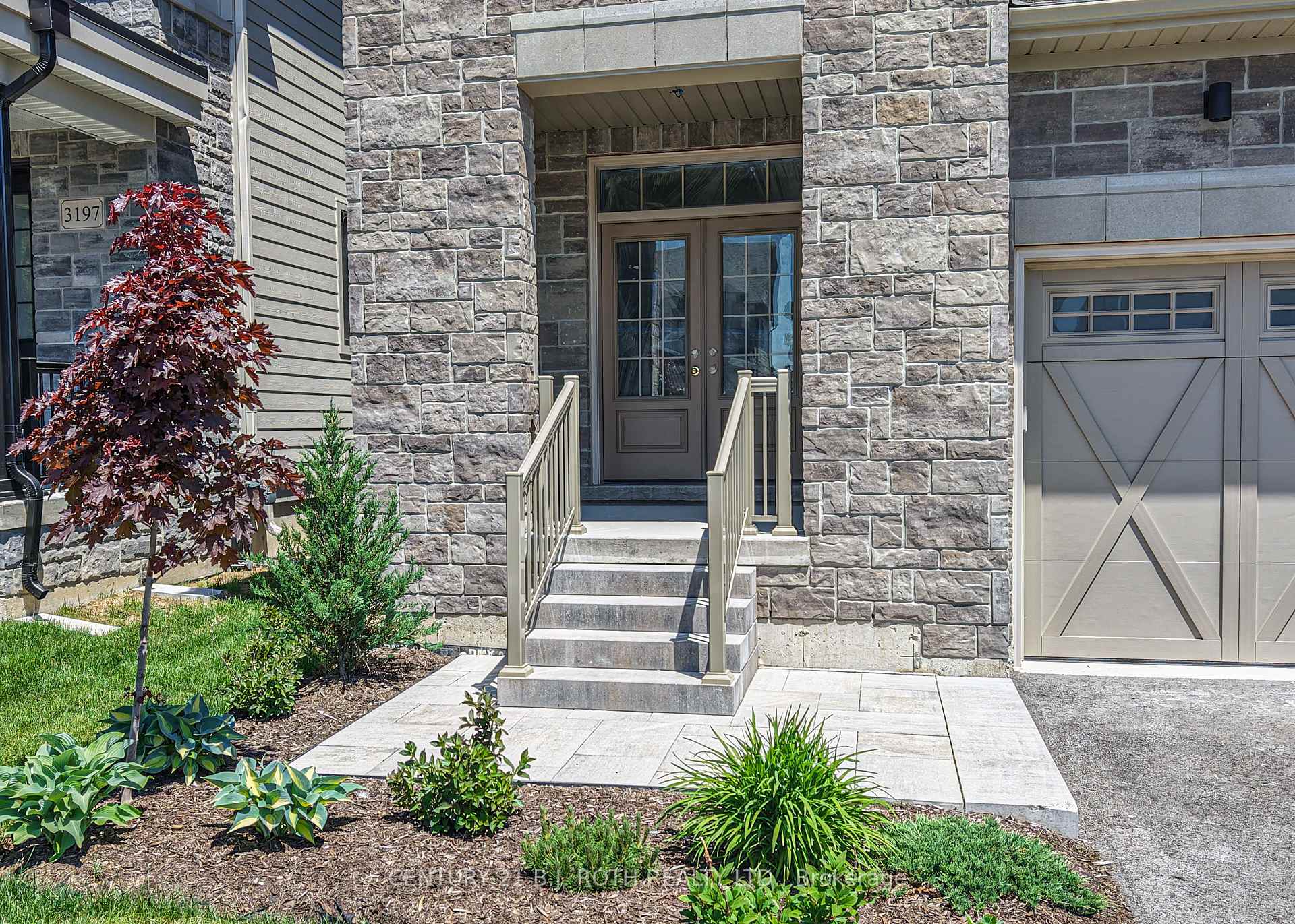 Photo 3 of 3195 Orion Boulevard, Orillia — HOMEH