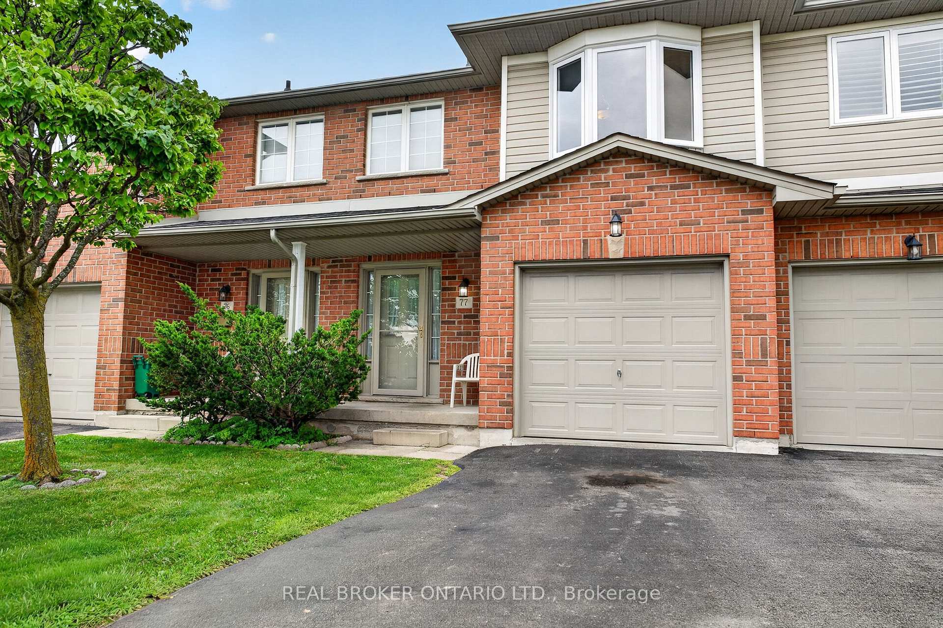 Photo of Unit 77, 800 Paramount Drive