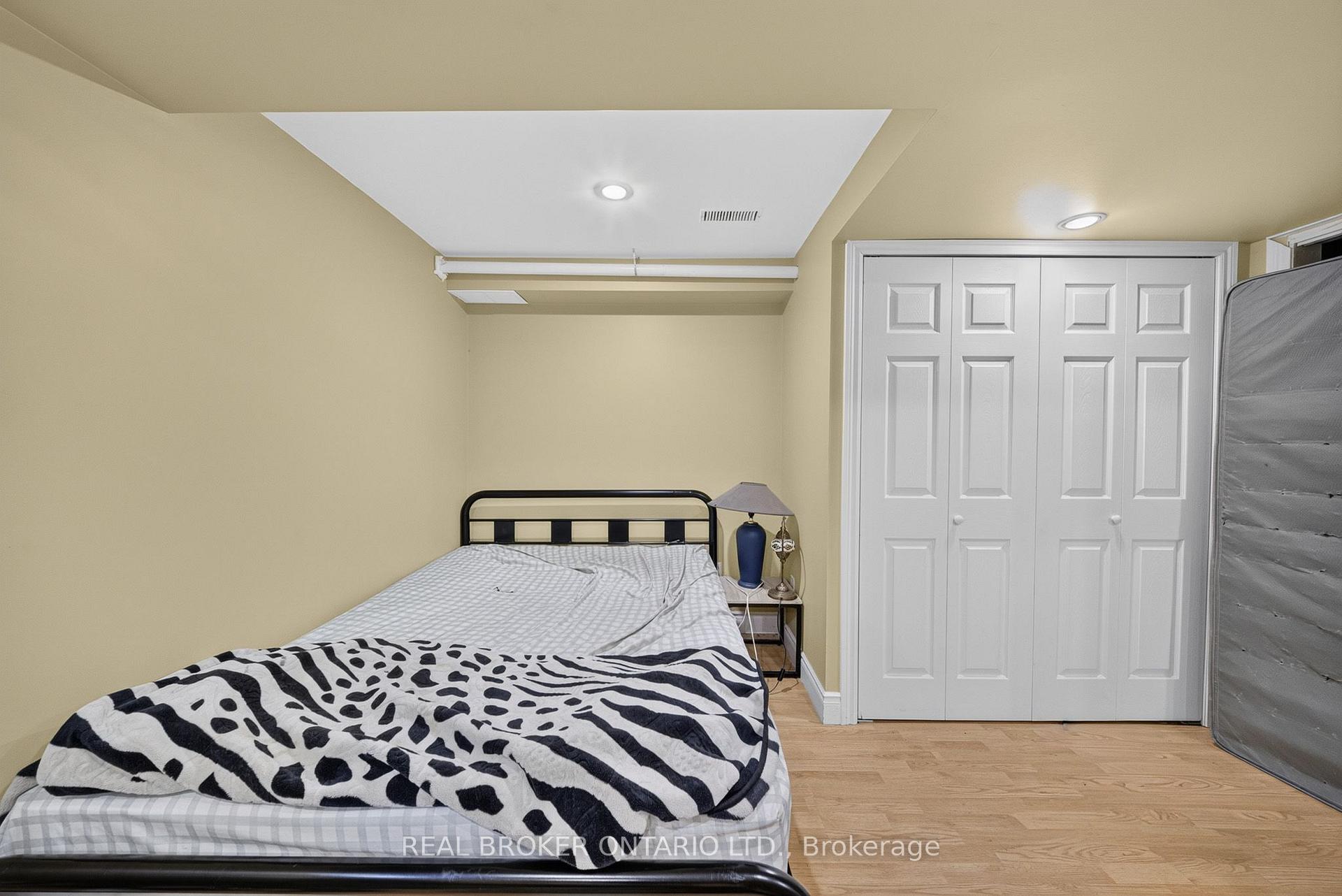Photo 30 of Unit 77, 800 Paramount Drive, Hamilton, Stoney Creek Mountain — HOMEH