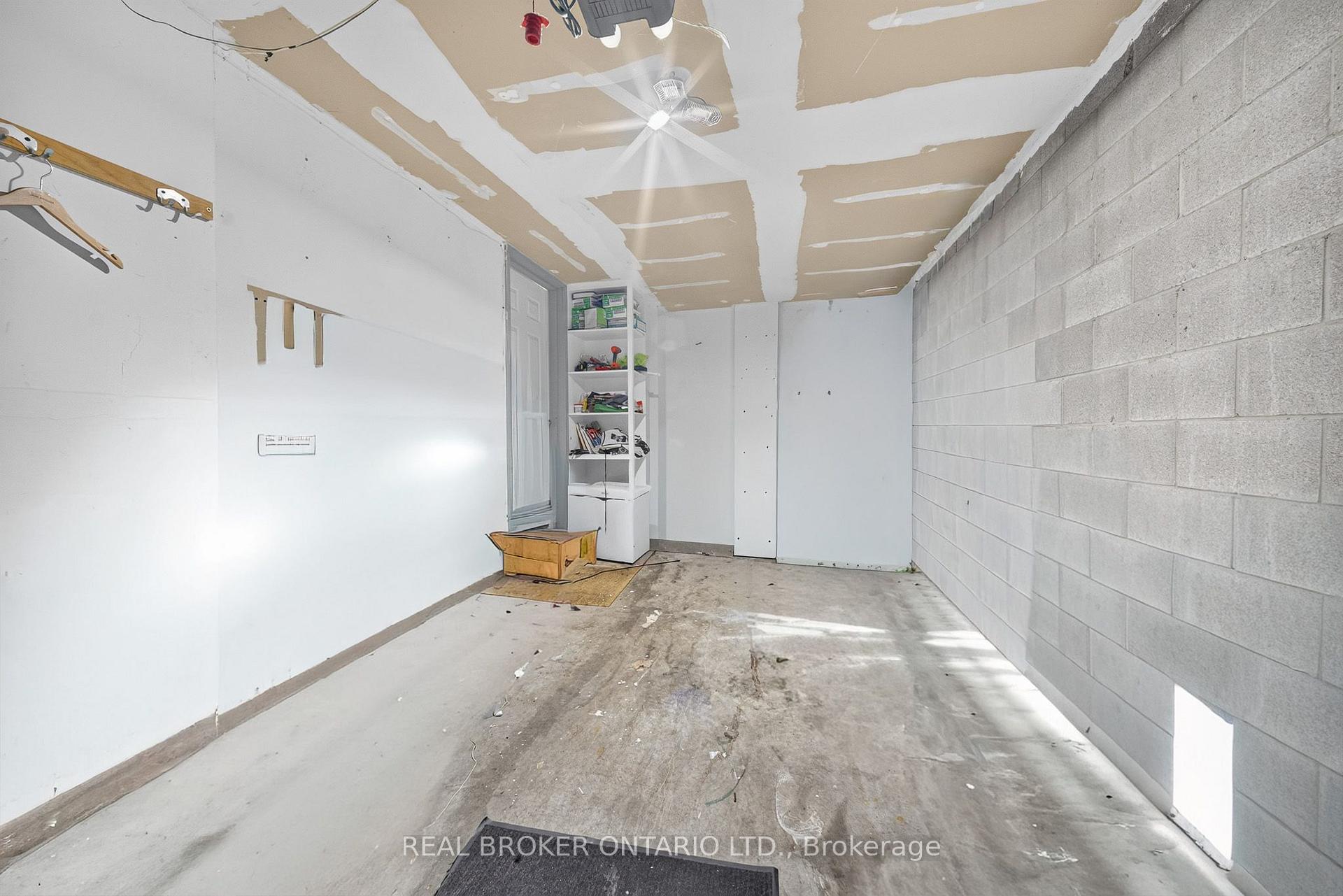 Photo 35 of Unit 77, 800 Paramount Drive, Hamilton, Stoney Creek Mountain — HOMEH