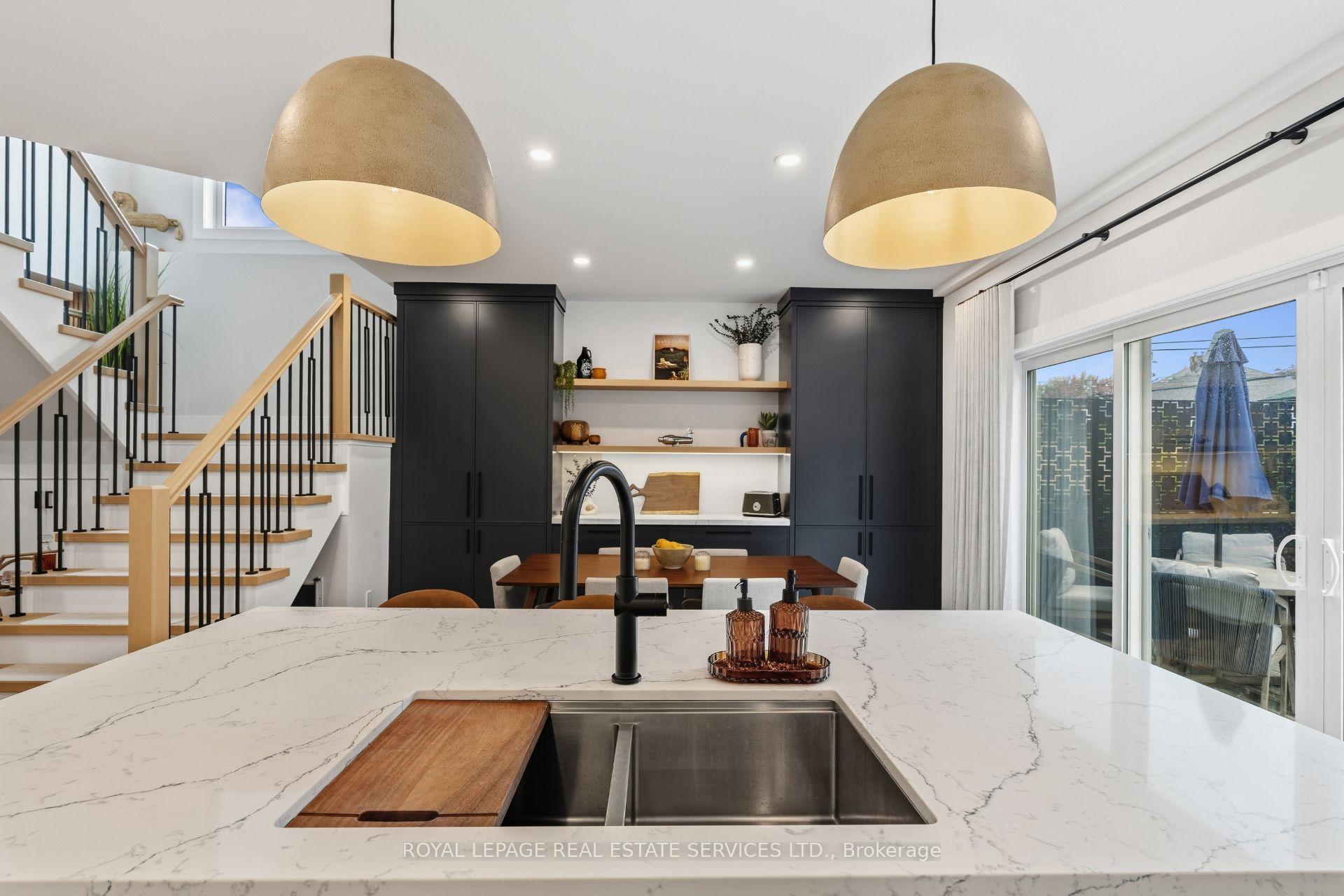 Photo 15 of 865 Windermere Avenue, Toronto, Runnymede-Bloor West Village — HOMEH