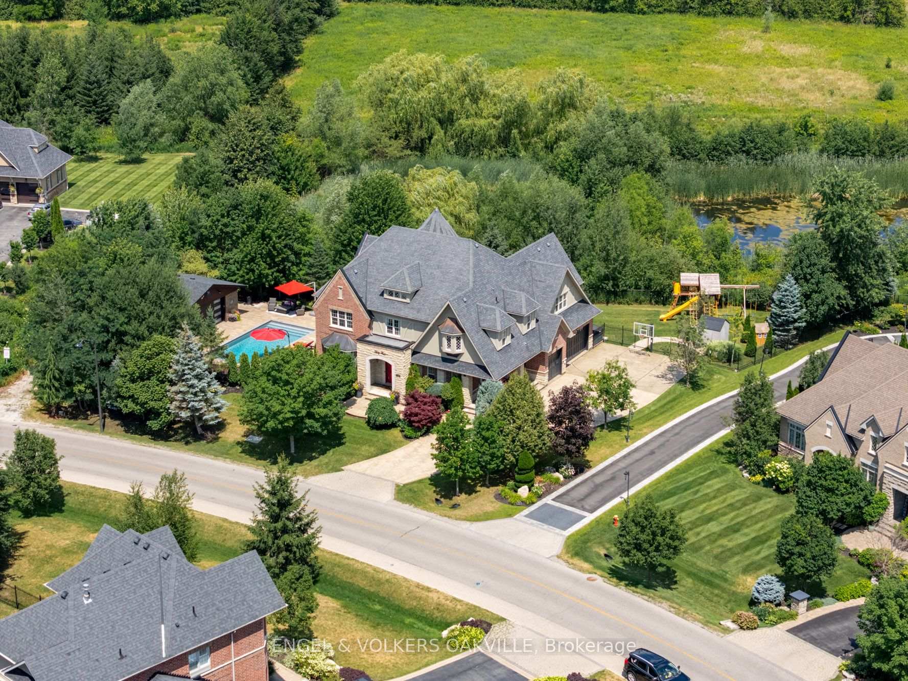 Photo of 33 Barraclough Boulevard