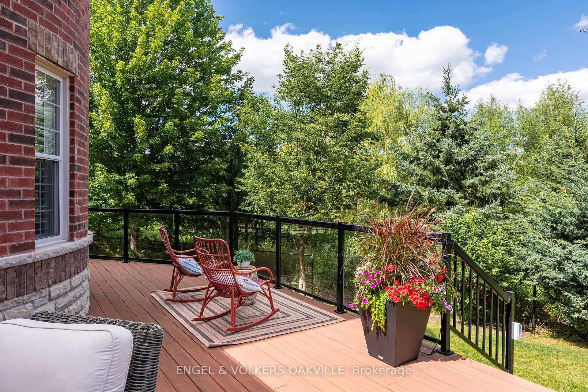 Photo 12 of 33 Barraclough Boulevard, Halton Hills, Rural Halton Hills — HOMEH