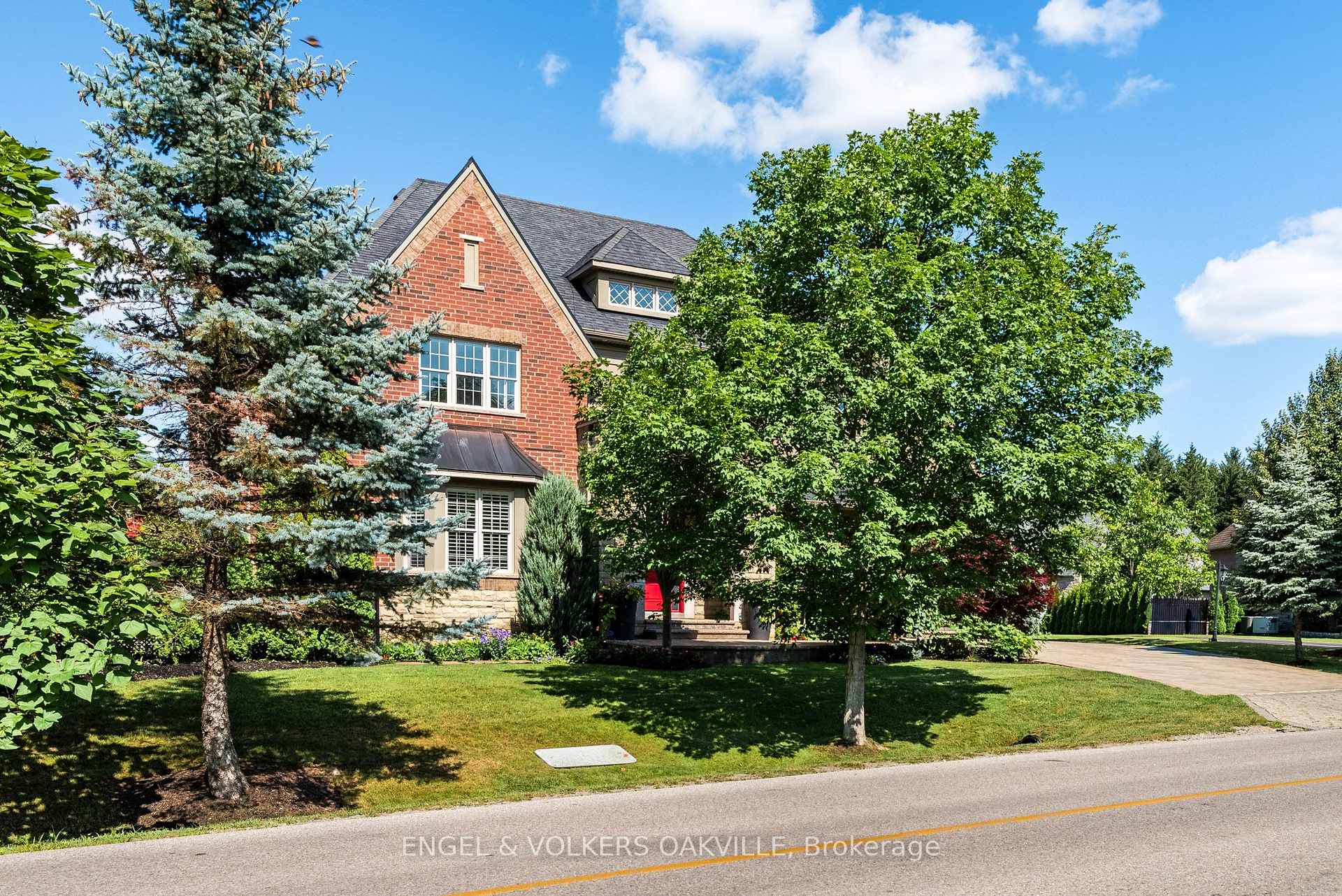 Photo 23 of 33 Barraclough Boulevard, Halton Hills, Rural Halton Hills — HOMEH