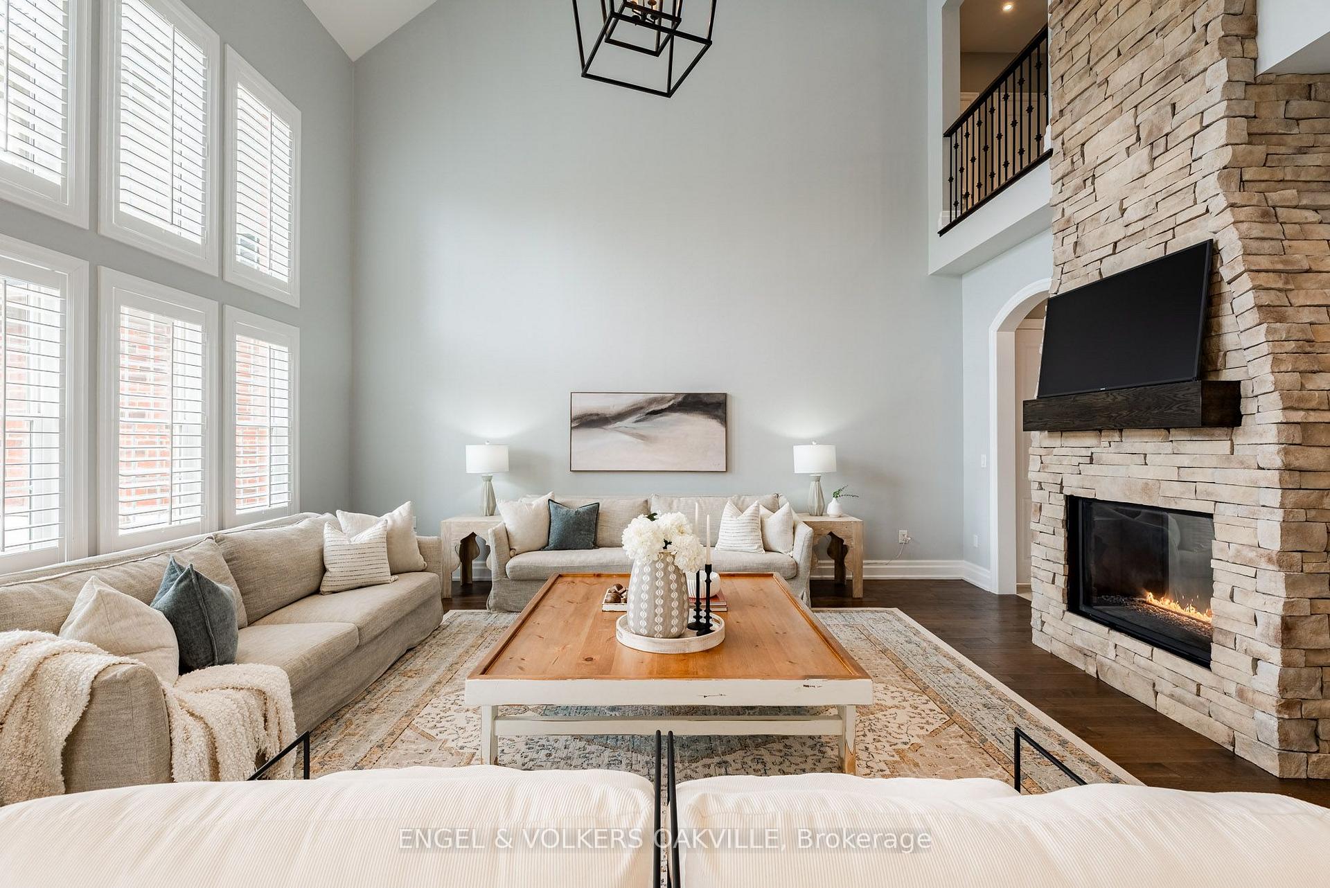 Photo 40 of 33 Barraclough Boulevard, Halton Hills, Rural Halton Hills — HOMEH