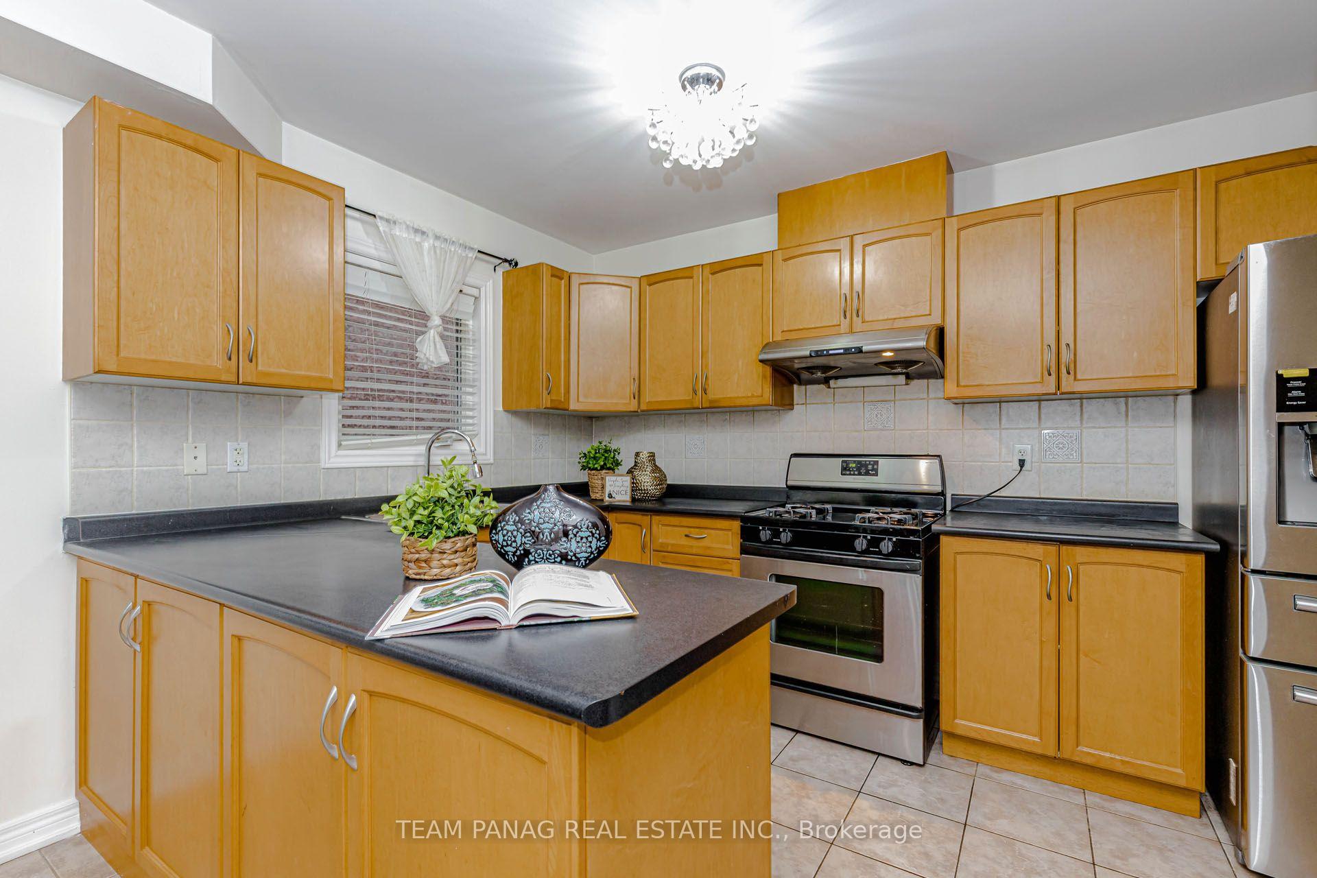 Photo 9 of 38 Mountland Road, Brampton, Bram East — HOMEH
