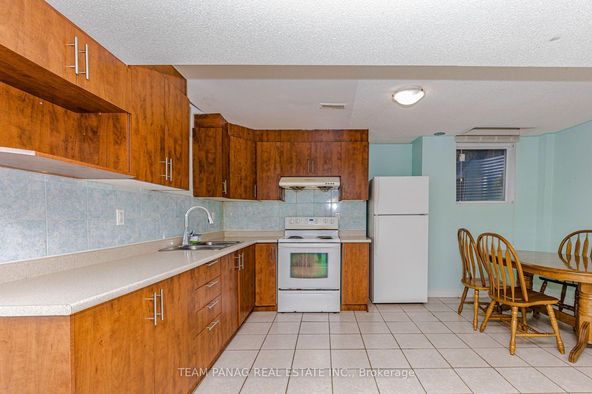 Photo 33 of 38 Mountland Road, Brampton, Bram East — HOMEH