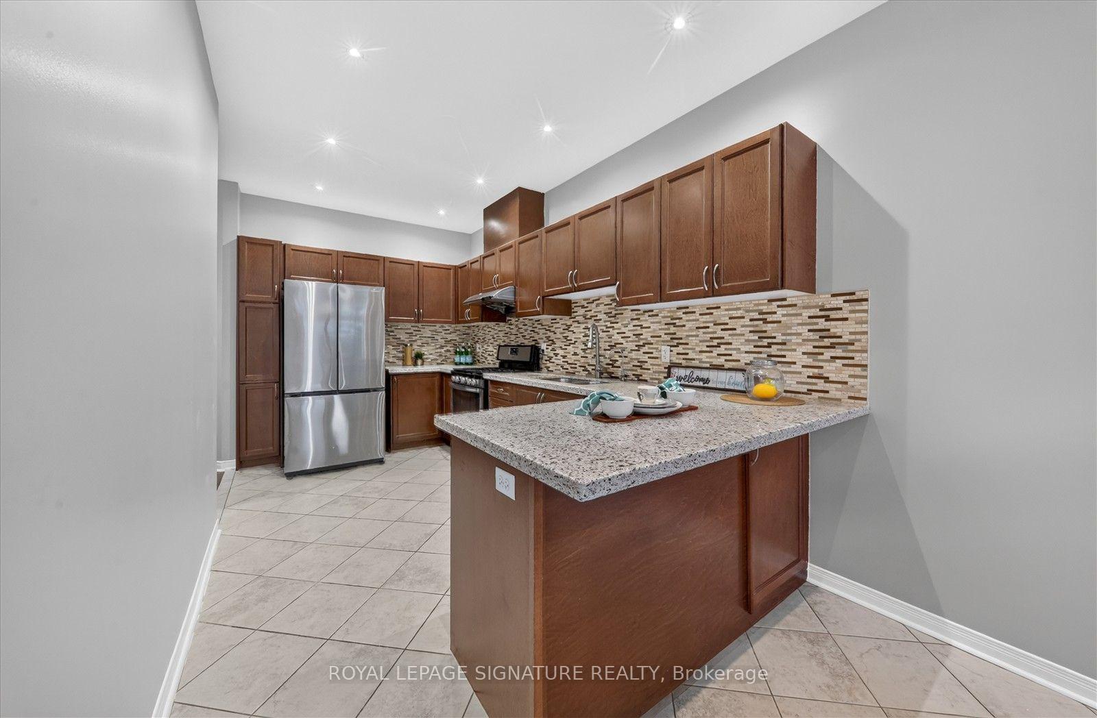 Photo 15 of 38 Coleluke Lane, Markham, Middlefield — HOMEH
