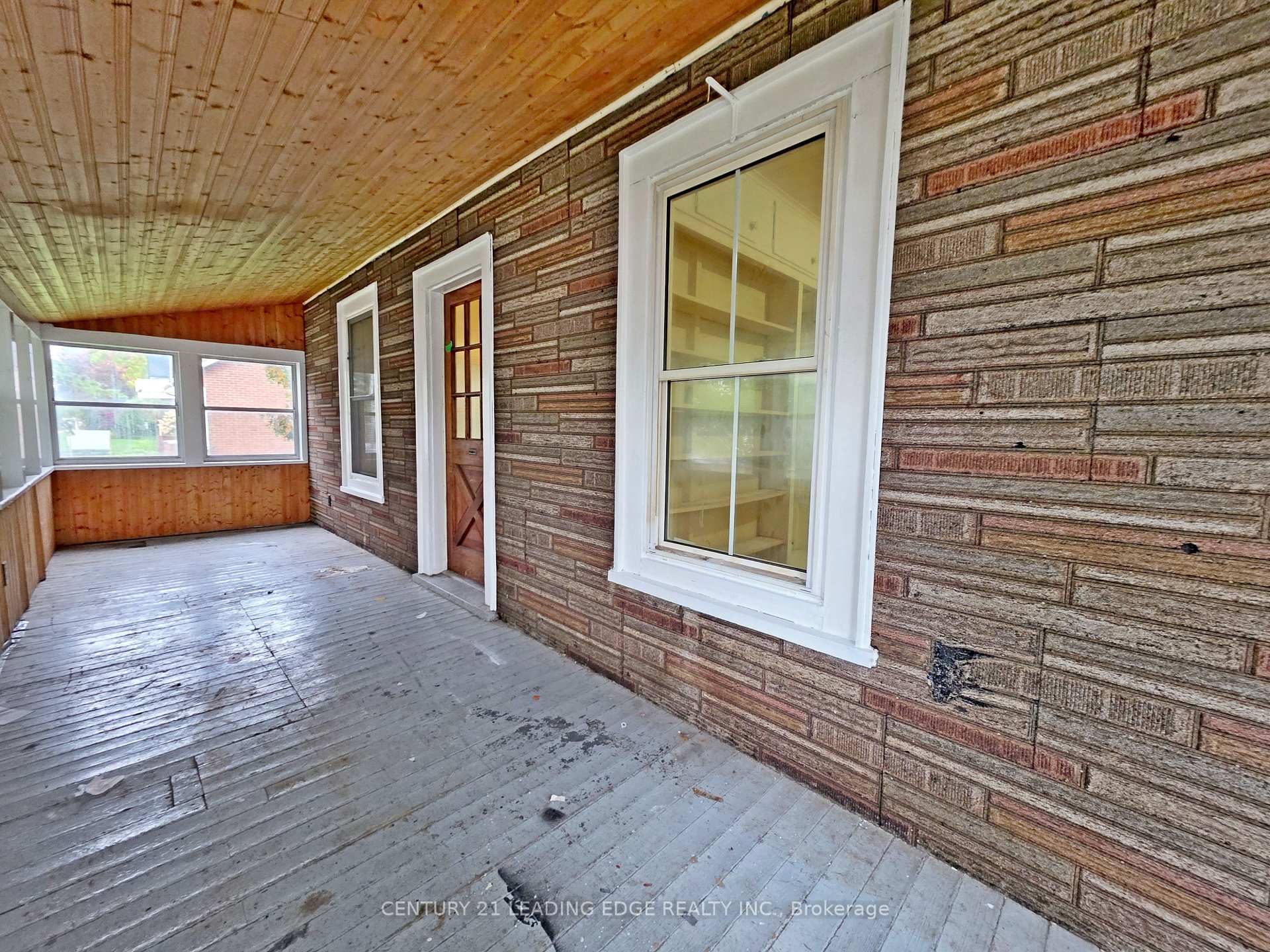 Photo 2 of 49 High Street, Georgina, Sutton & Jackson's Point — HOMEH