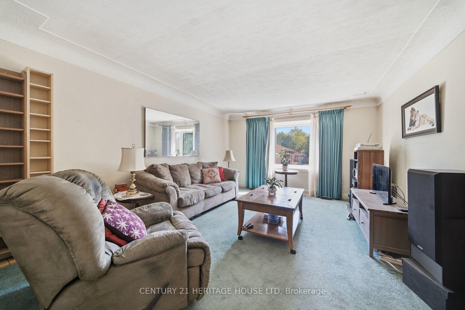 Photo 4 of 138 West 23rd Street, Hamilton, Westcliffe — HOMEH