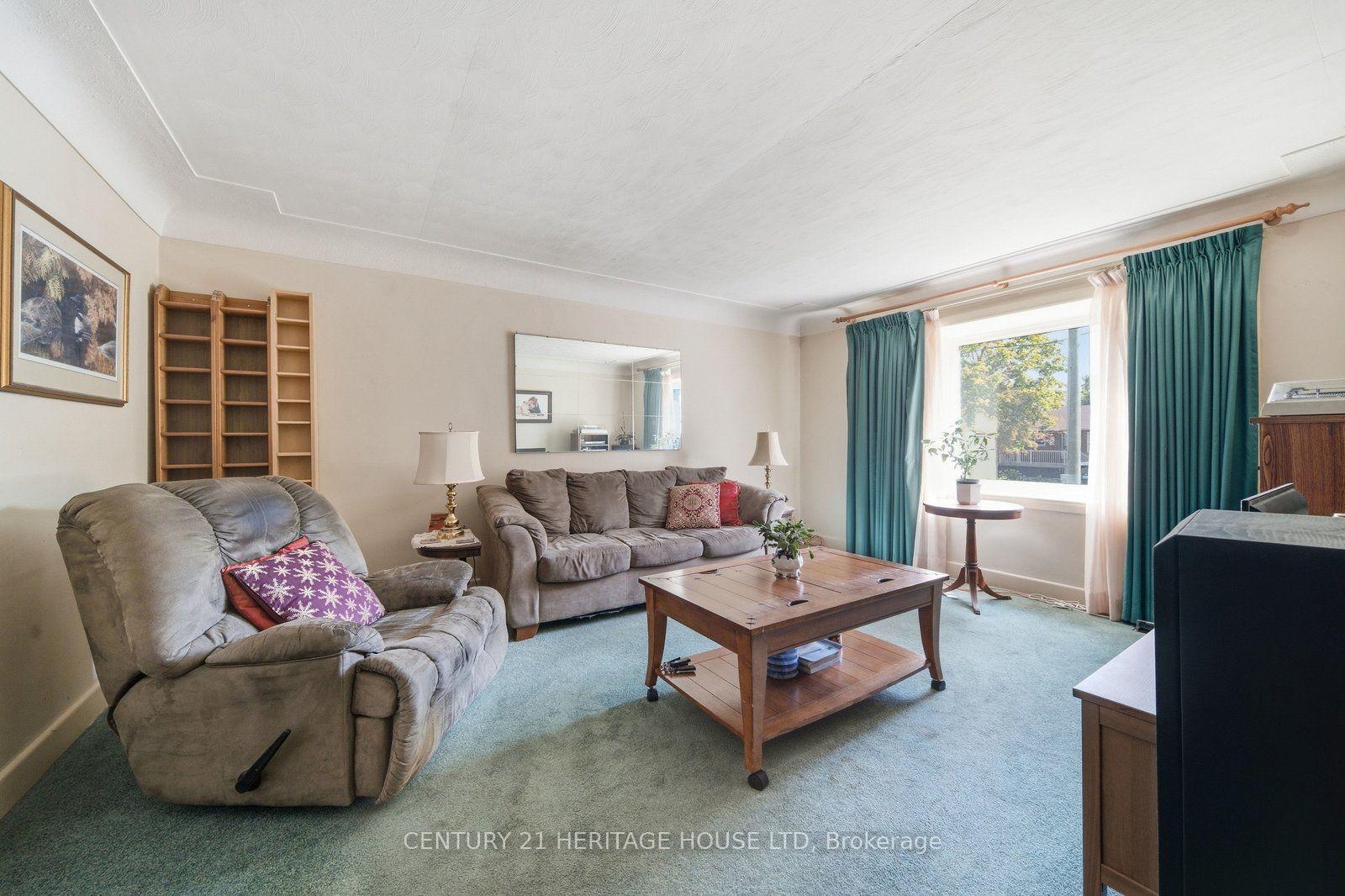 Photo 5 of 138 West 23rd Street, Hamilton, Westcliffe — HOMEH