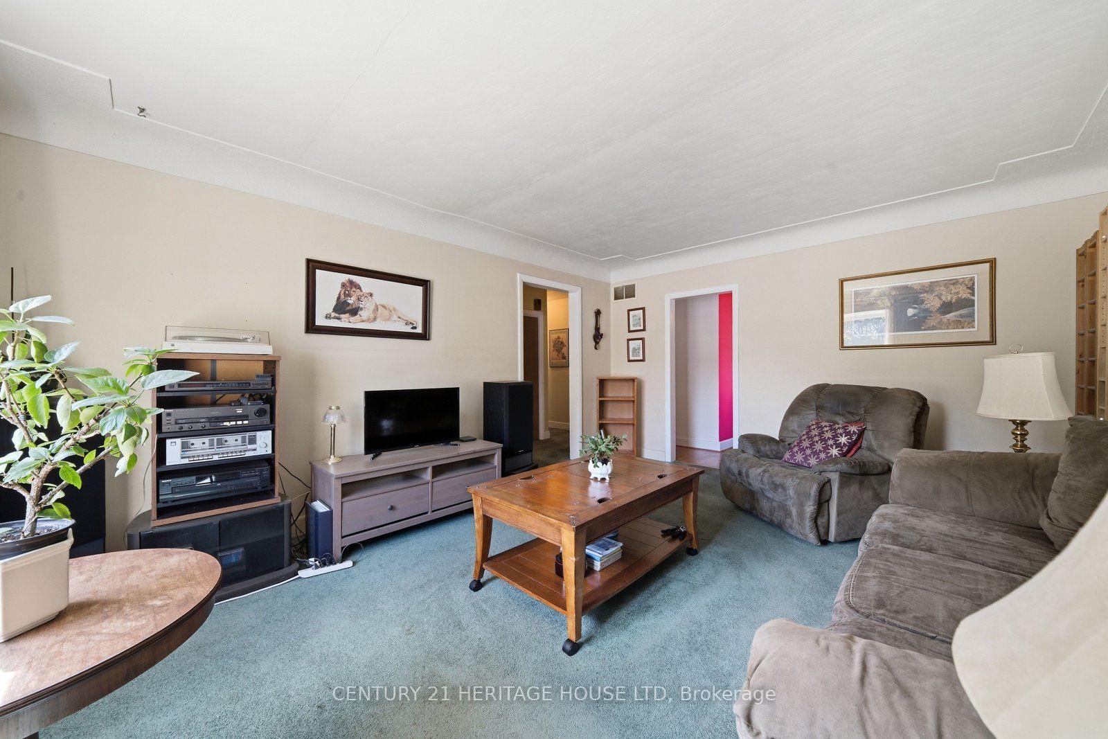 Photo 6 of 138 West 23rd Street, Hamilton, Westcliffe — HOMEH