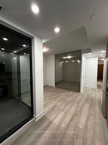Photo 3 of Unit 1409, 2920 Hwy 7, Vaughan, Vaughan Corporate Centre — HOMEH
