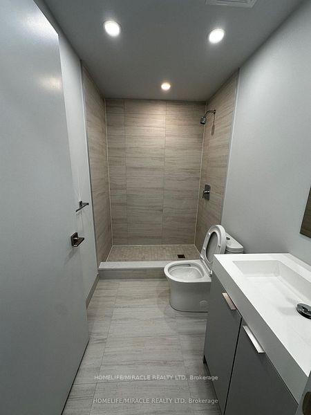 Photo 5 of Unit 1409, 2920 Hwy 7, Vaughan, Vaughan Corporate Centre — HOMEH