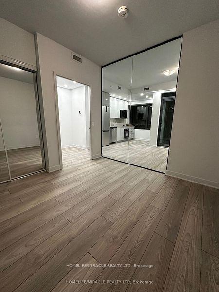 Photo 8 of Unit 1409, 2920 Hwy 7, Vaughan, Vaughan Corporate Centre — HOMEH
