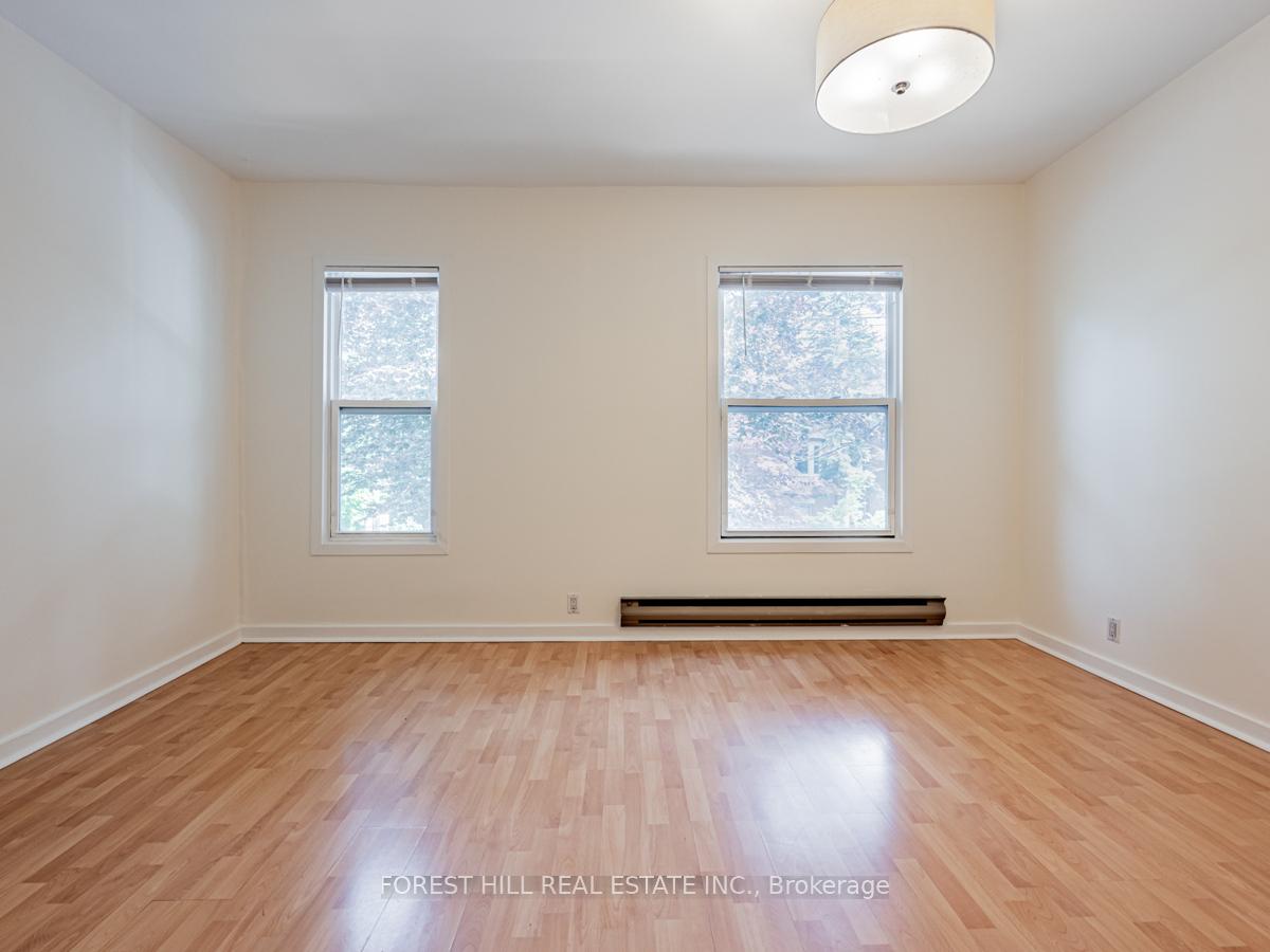 Photo 5 of Unit Upper, 70 Macpherson Avenue, Toronto, Rosedale-Moore Park — HOMEH